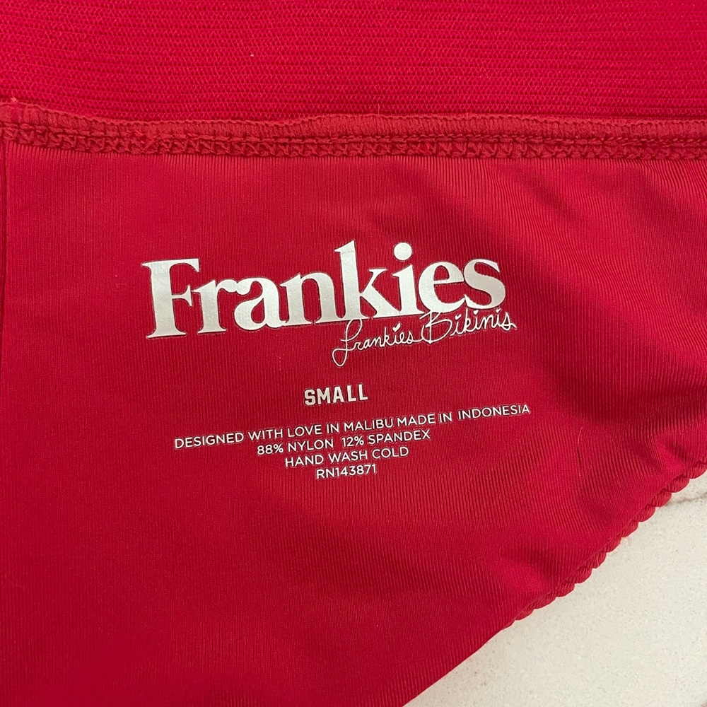 Frankie’s Bikinis set - ribbed red - Picture 4 of 4